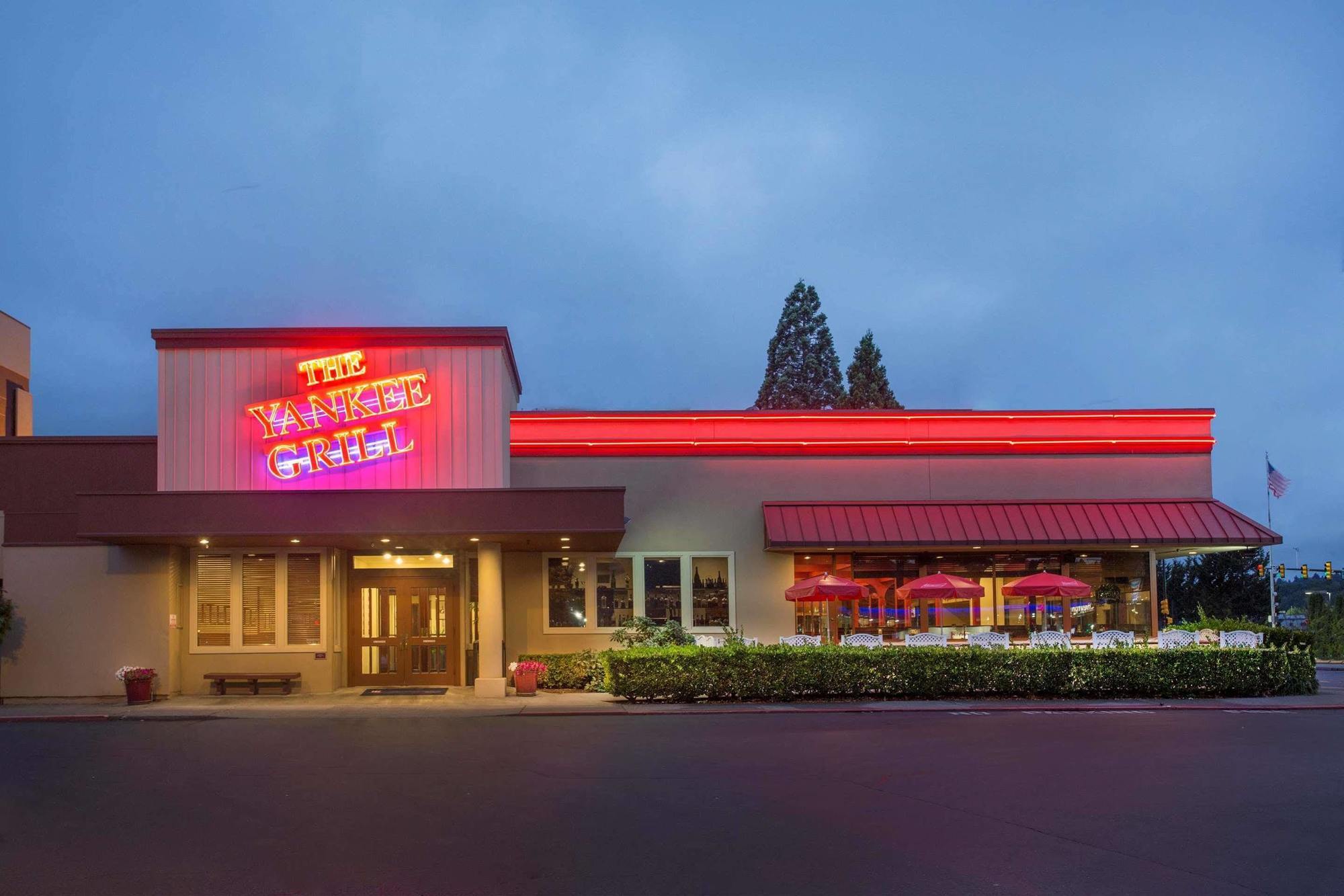 Red Lion Hotel & Conference Center - Seattle/Renton Ngoại thất bức ảnh